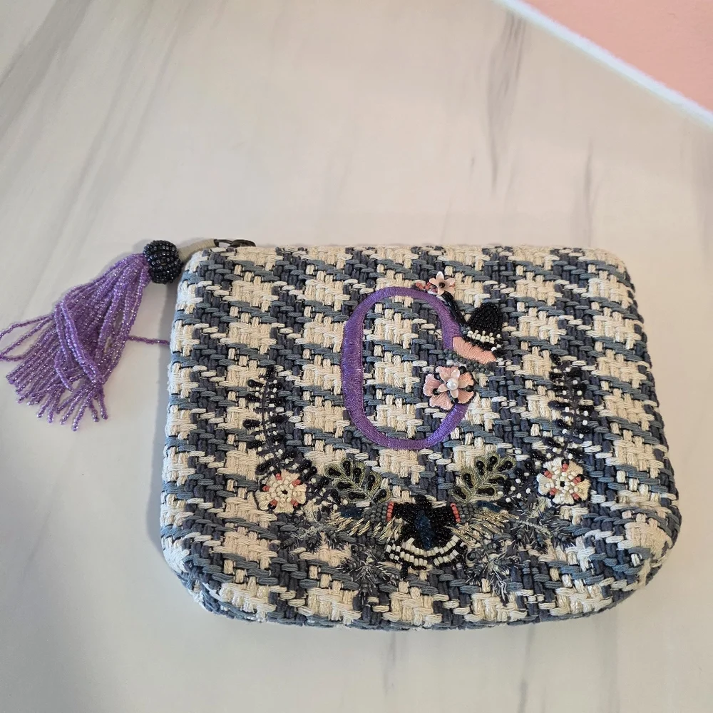 Anthropologie stylish houndstooth